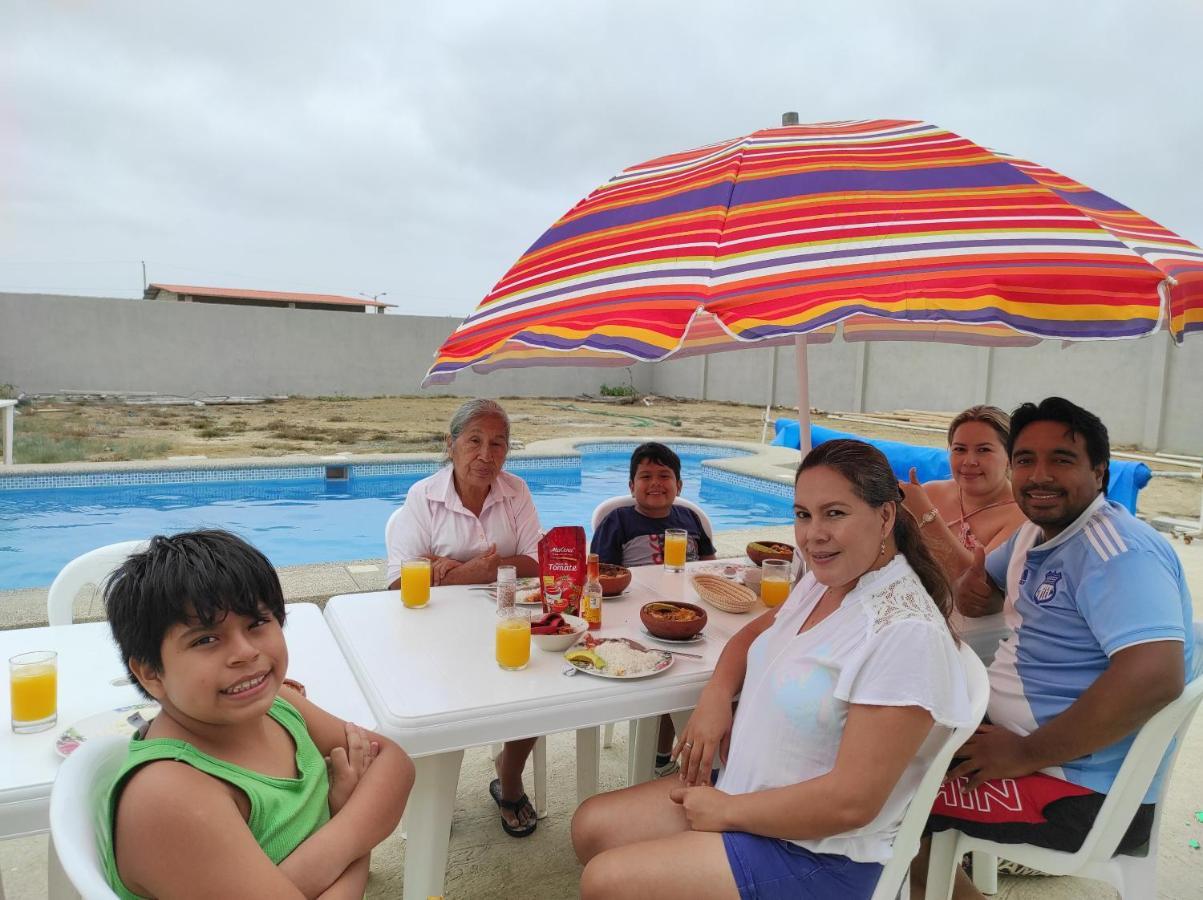 Hostal Las Garzas Del Pelado Плаяс Екстериор снимка
