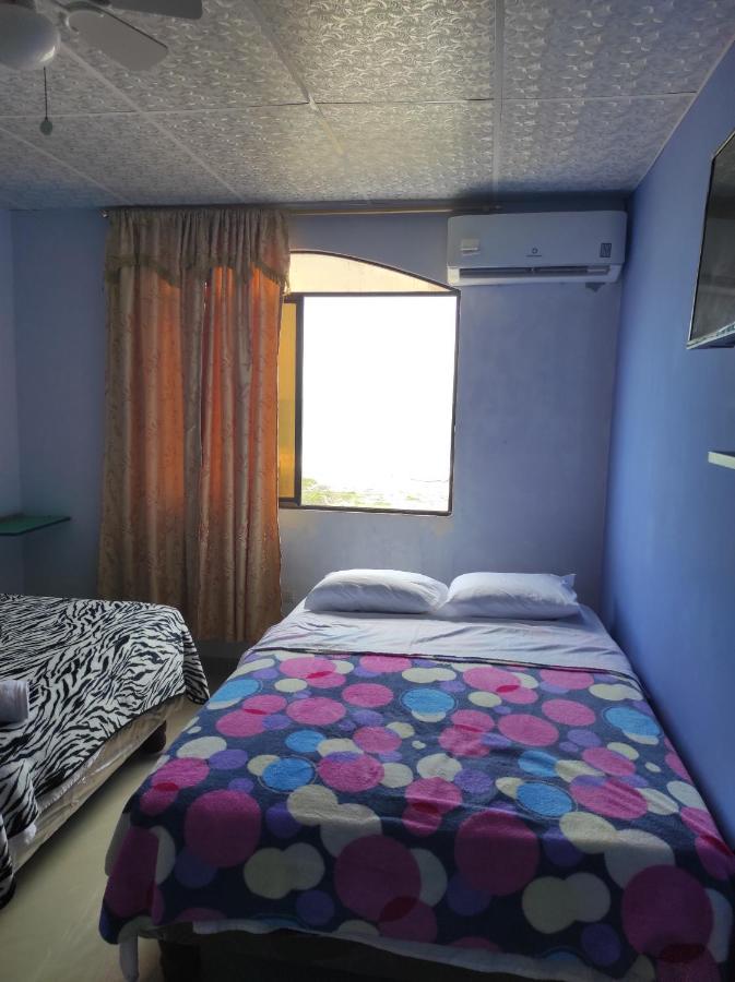 Hostal Las Garzas Del Pelado Плаяс Екстериор снимка